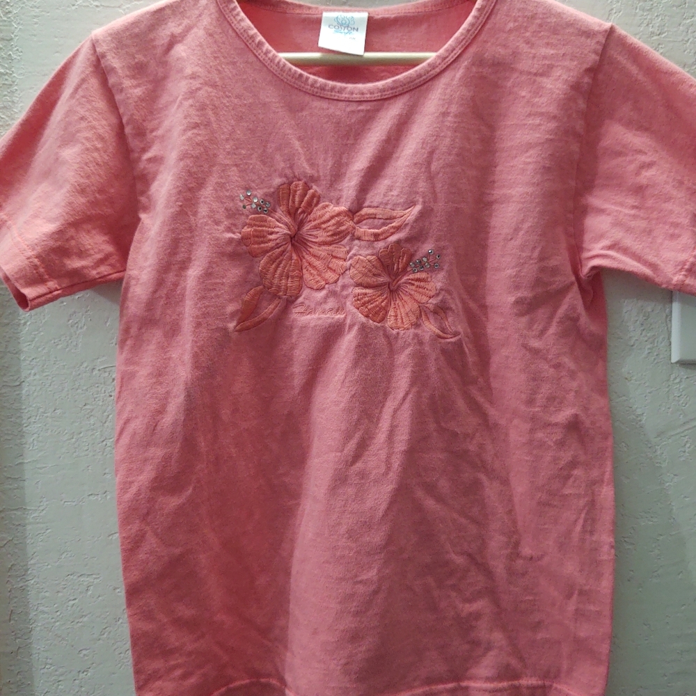 Women’s  Hawaiian T-shirt Peach Embroidery  Size Small